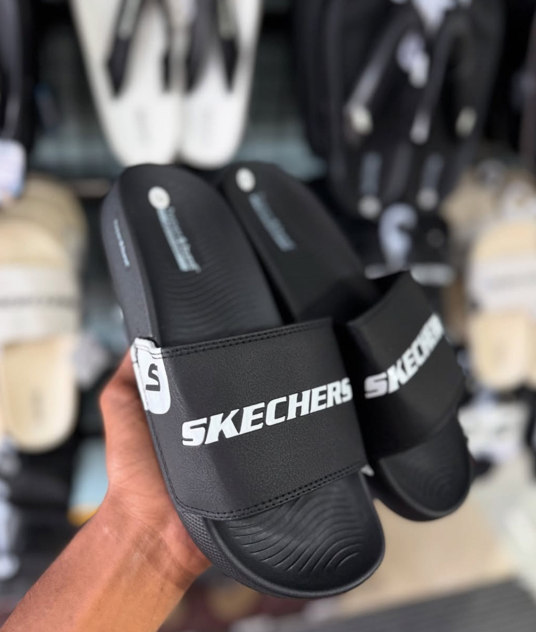 SKETCHER SLIDER BLACK MEN